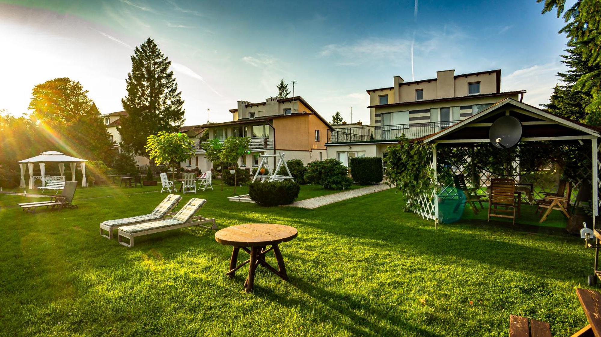Avista Mielno Hotel Unieście Exterior foto